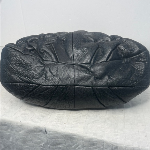 Margot Natalie Black Leather Bag - Picture 5 of 10